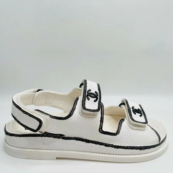 Chanel Dad Sandals NIB White Black Leather CC Logo Flats Strappy Sandals - Picture 8 of 9